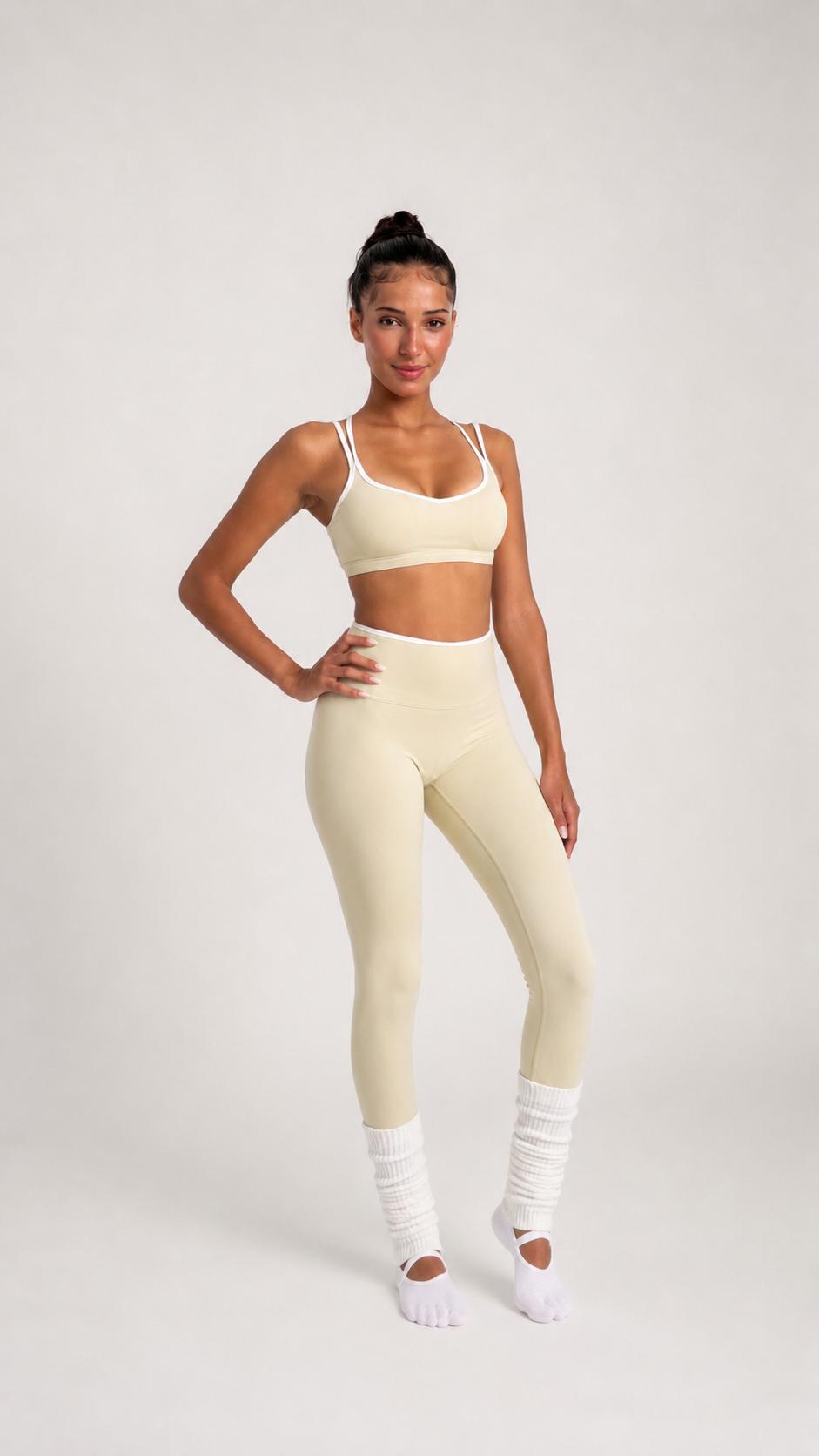 Form High-Waist Leggings in Light Pistachio Cream alternate view